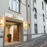 Popartment 4*
