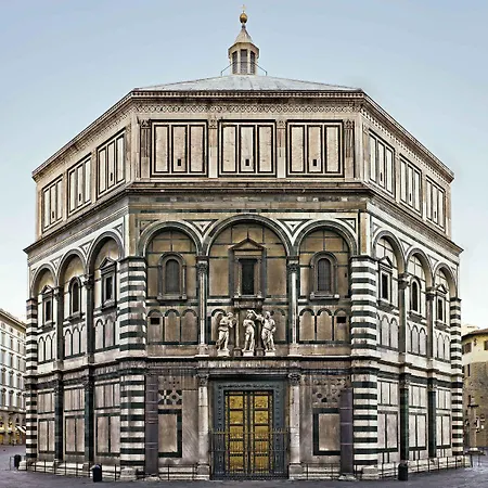 Popartment 4*