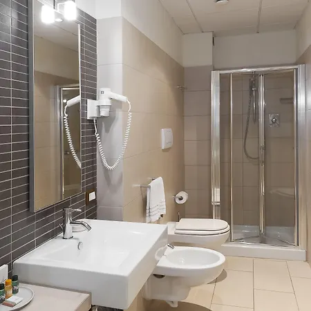 Popartment 4*